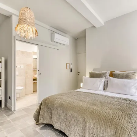La Grande Maison D'hotes 3*
