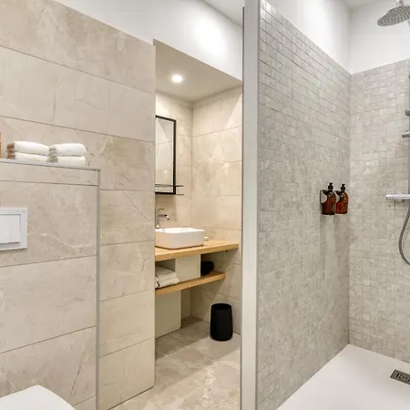 Πανσιόν La Grande Maison D'hotes 4*