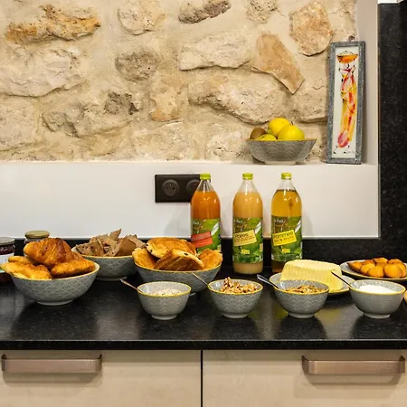 La Grande Maison D'hotes Πανσιόν